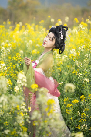 美女被抽插舔B到哭内射视频免费